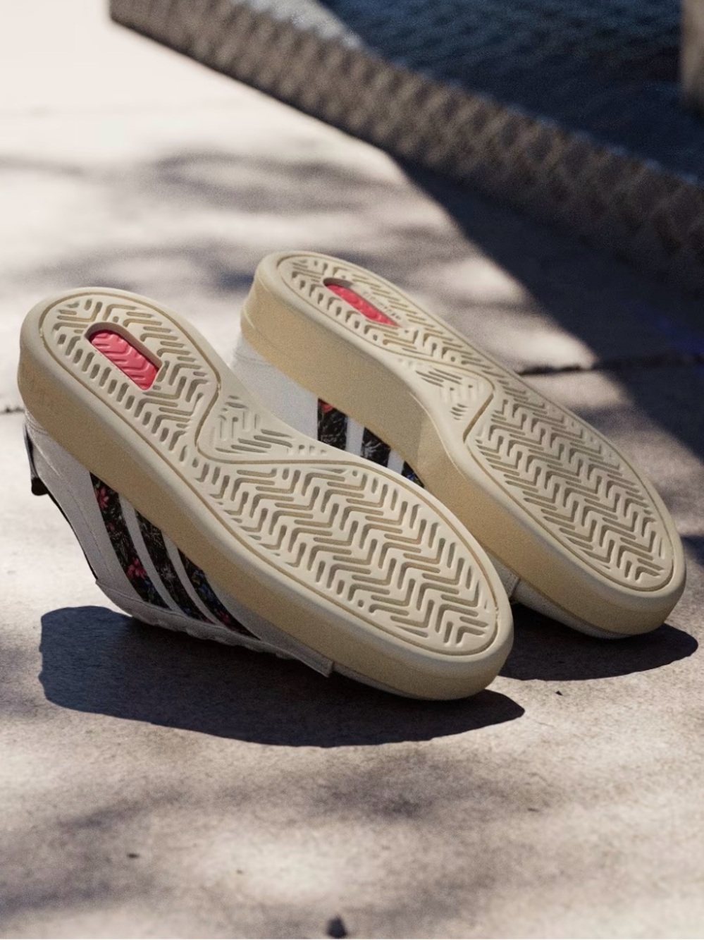 Farm Rio Adidas Grand Court 3.0 - Picture 2 of 4